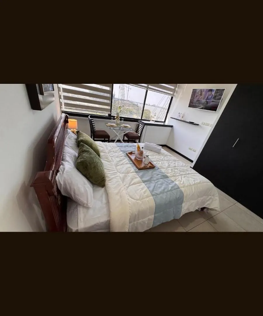 Ecusuites Bellini Lv Puerto Santana Guayaquil